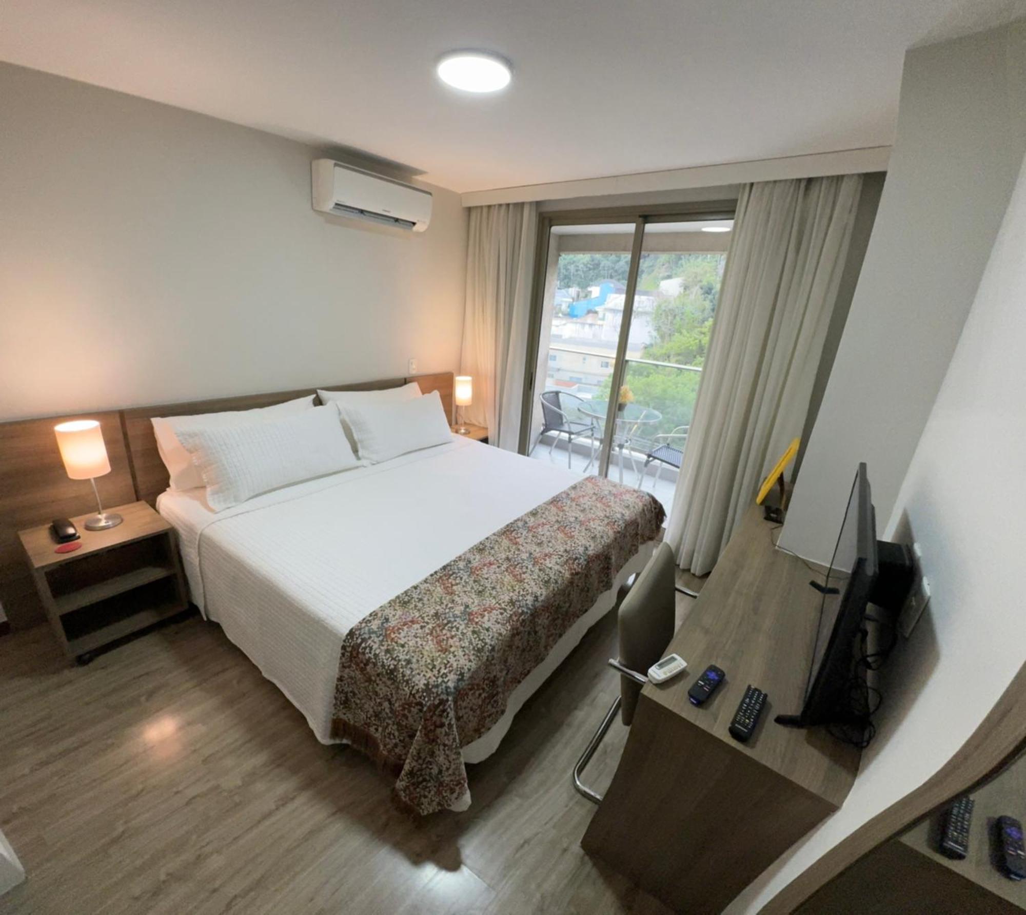 Economica Com Conforto De Luxo Proxima A E Aos Eventos *